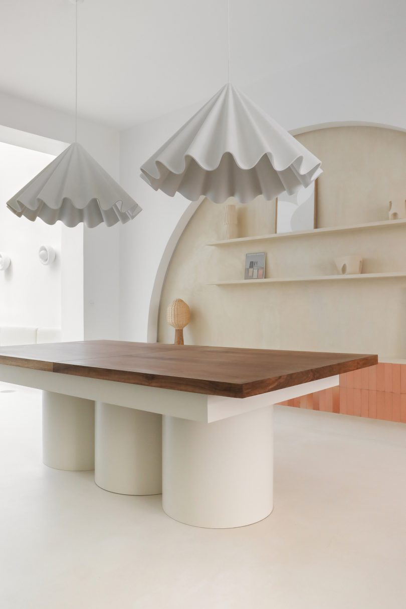 由Heju Studio设计的简约公寓Sesquez Loft