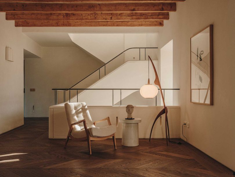 由BonVivant设计的极简主义住宅Son Serra