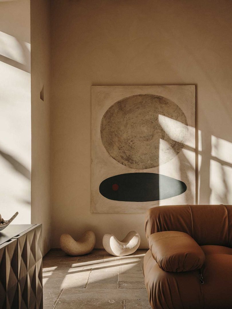 由BonVivant设计的极简主义住宅Son Serra