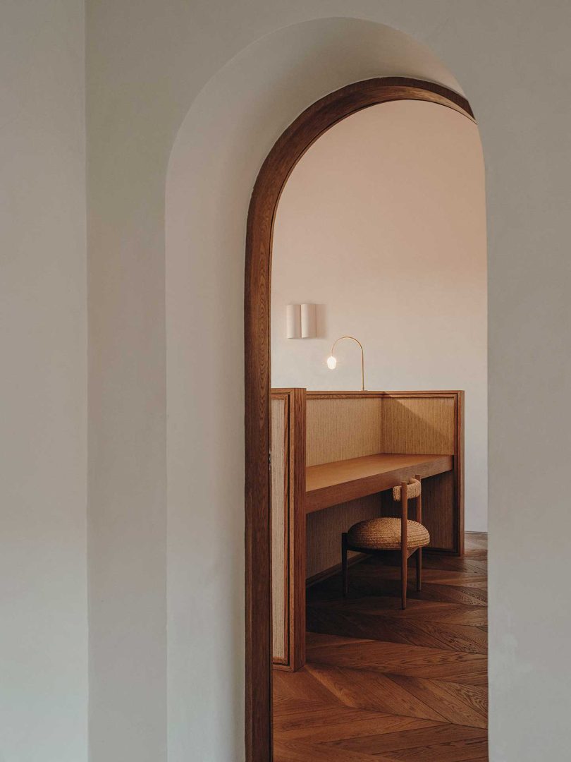 由BonVivant设计的极简主义住宅Son Serra