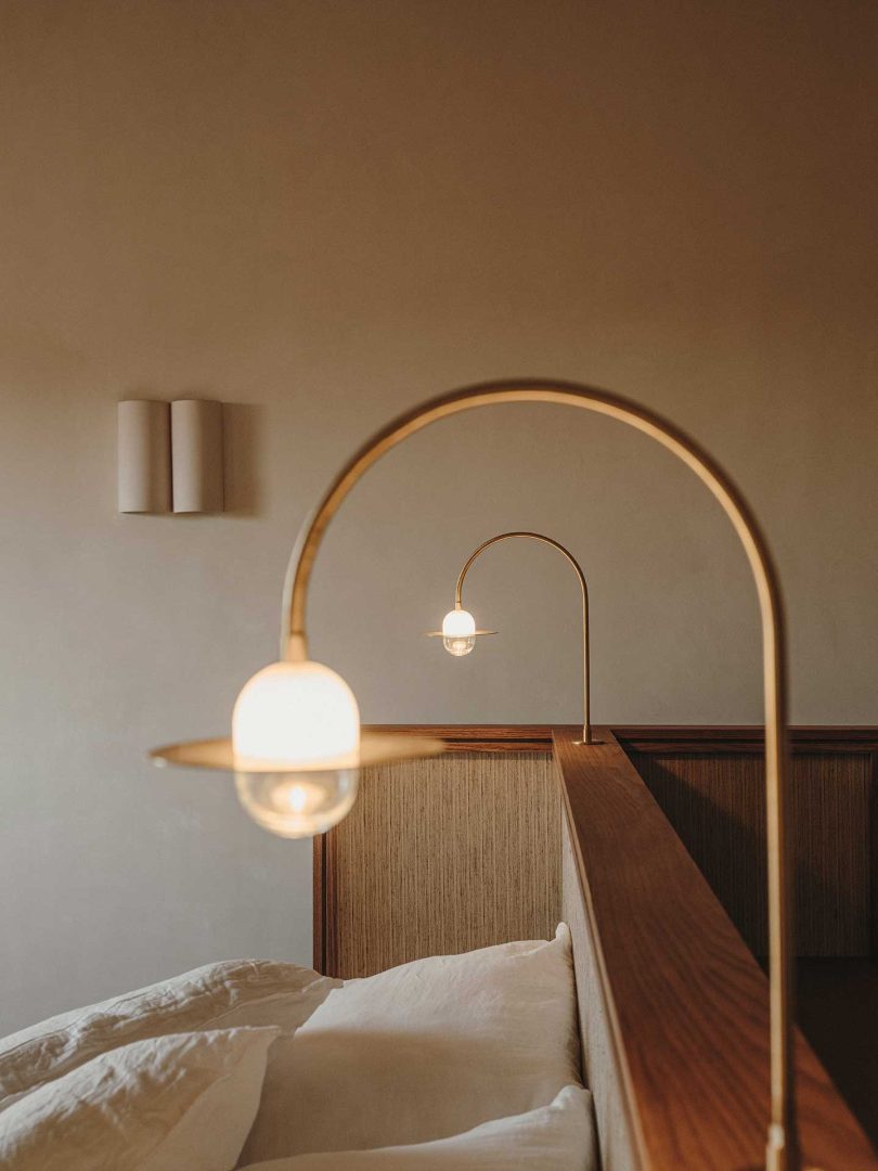 由BonVivant设计的极简主义住宅Son Serra