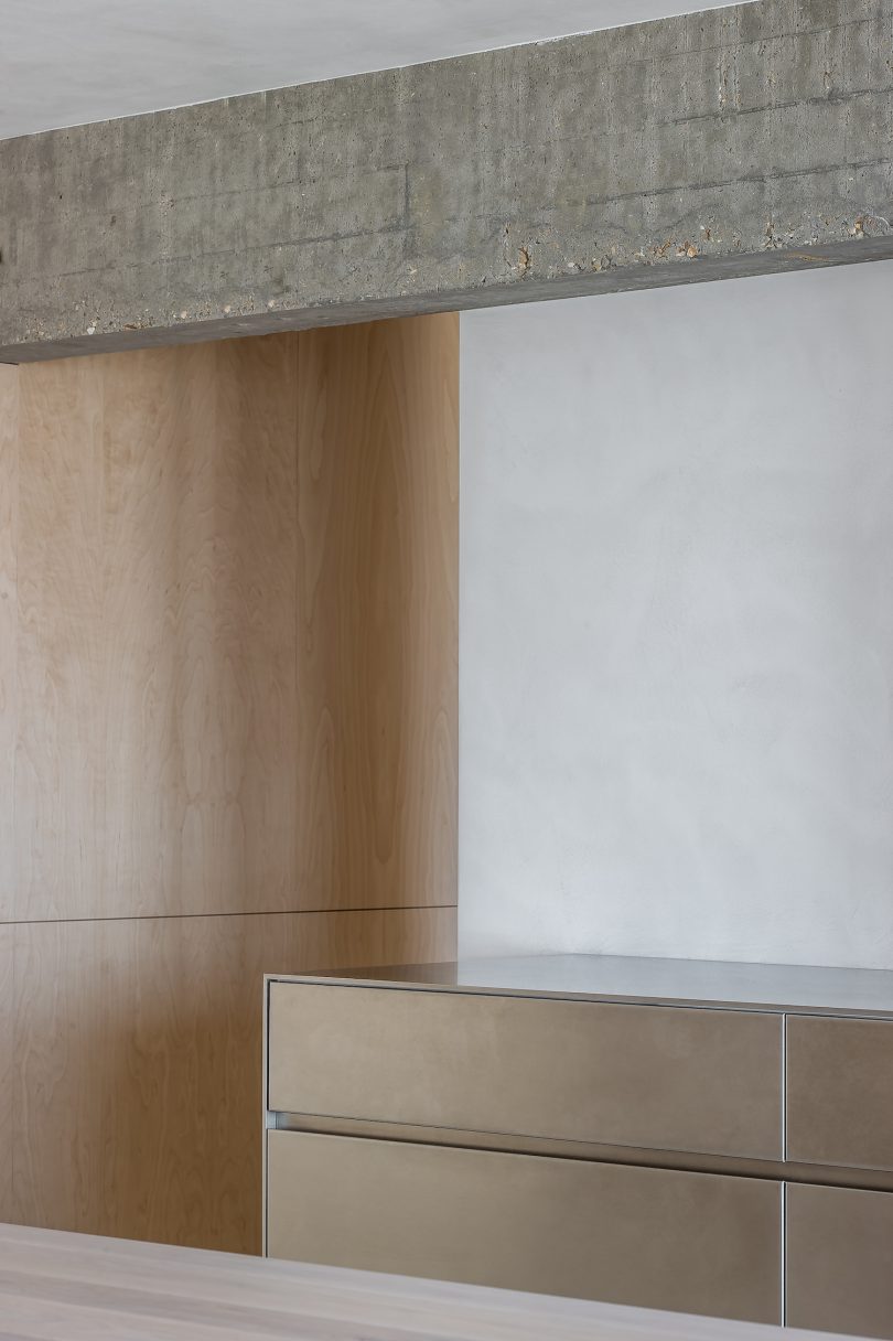 Nathalie Deboel设计的极简主义住宅Unraveled Soul