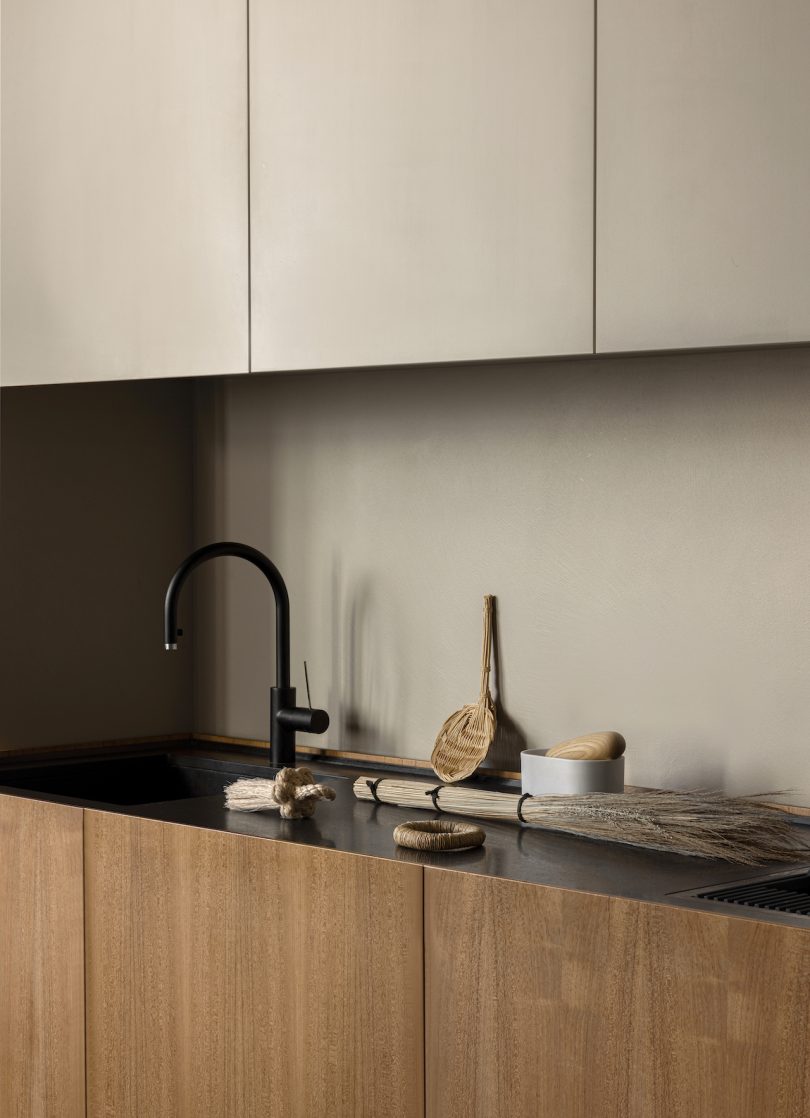 “静物 - 生活的艺术”展览:在极简主义设计中探索个人表达之美