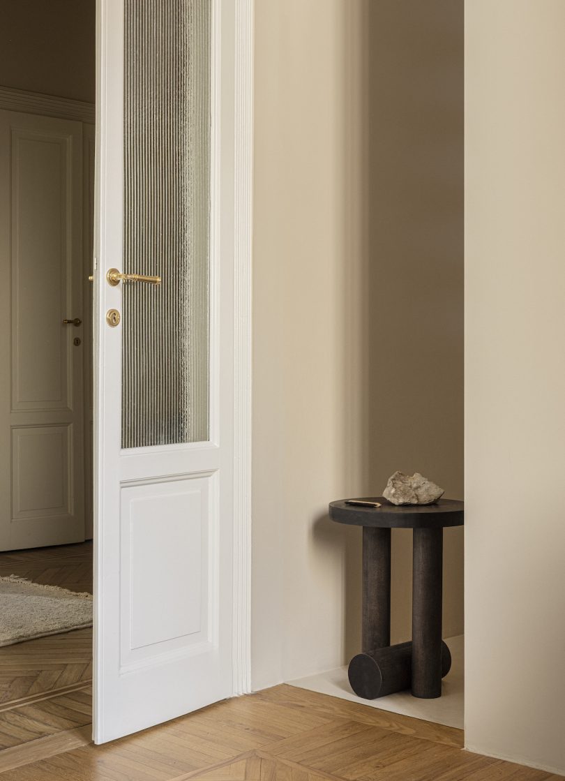 “静物 - 生活的艺术”展览:在极简主义设计中探索个人表达之美