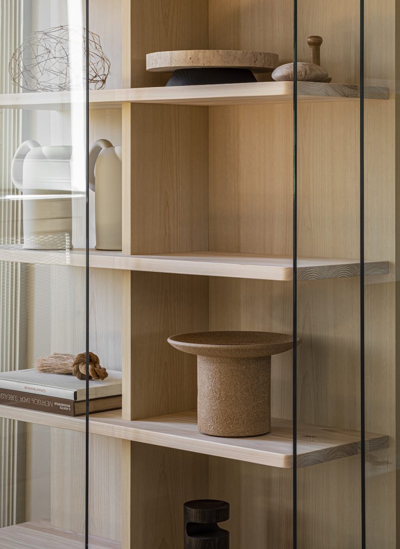 “静物 - 生活的艺术”展览:在极简主义设计中探索个人表达之美