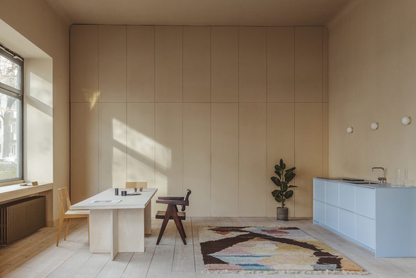 由Note Design Studio设计的极简空间An Artist’s Abode