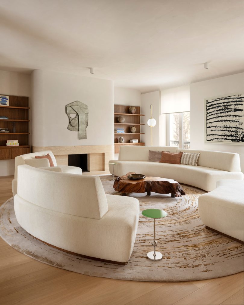 由razavi architecture设计的极简公寓Apartment XVIII