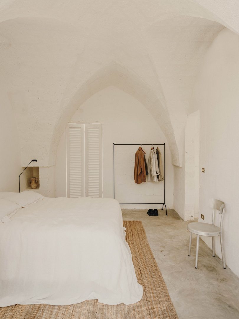 由Studio Andrew Trotter设计的极简住宅Borgo Gallana