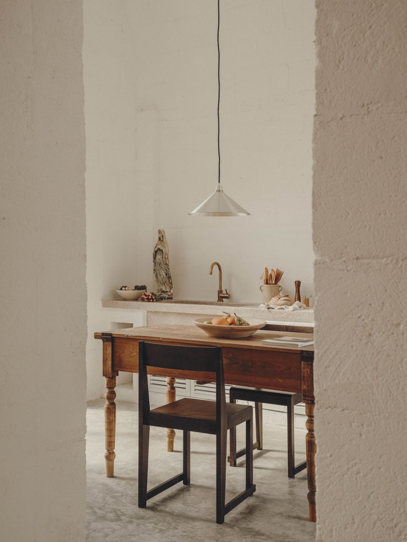 由Studio Andrew Trotter设计的极简住宅Borgo Gallana