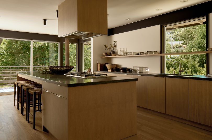 由Breland-Harper设计的极简主义住宅Burleigh House