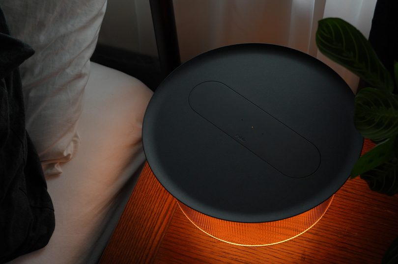 Pablo Designs设计的Carousel智能照明与无线充电合作