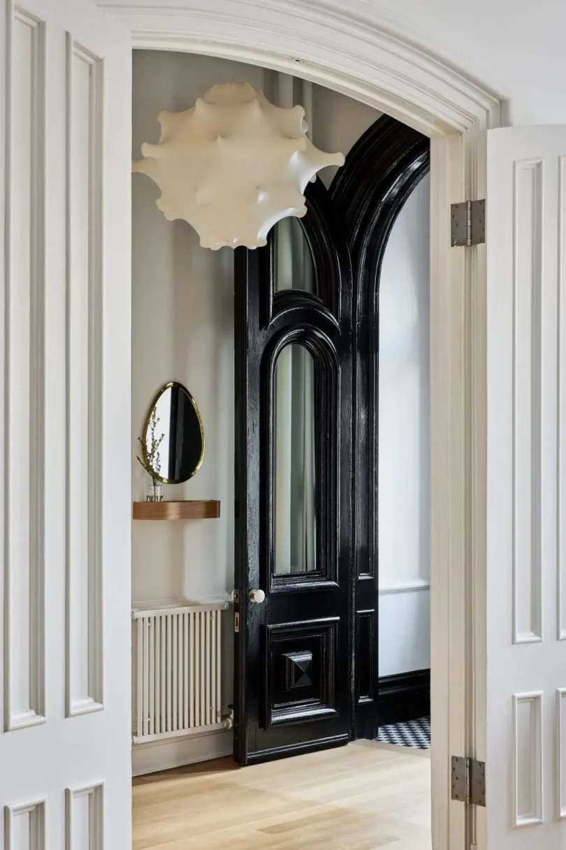 由Ronen Lev设计的极简别墅Clinton Hill Townhouse