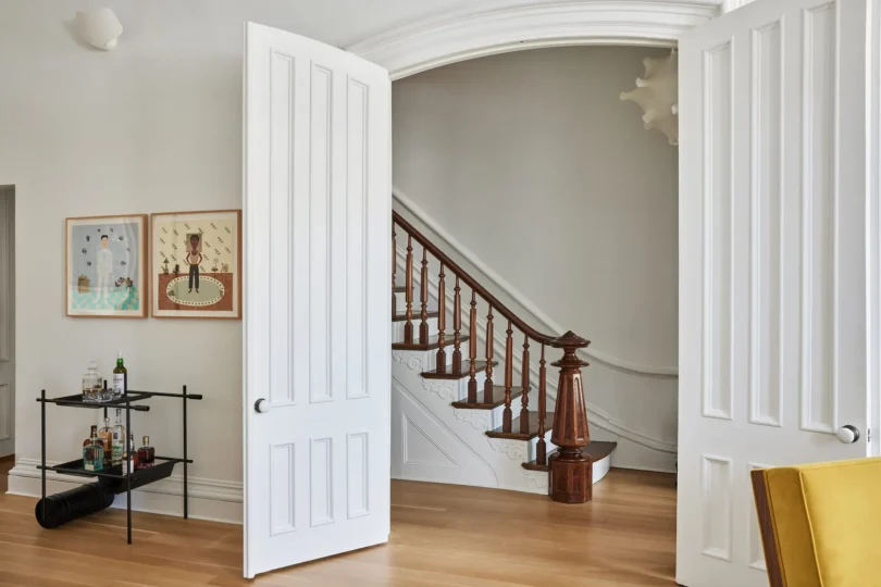 由Ronen Lev设计的极简别墅Clinton Hill Townhouse