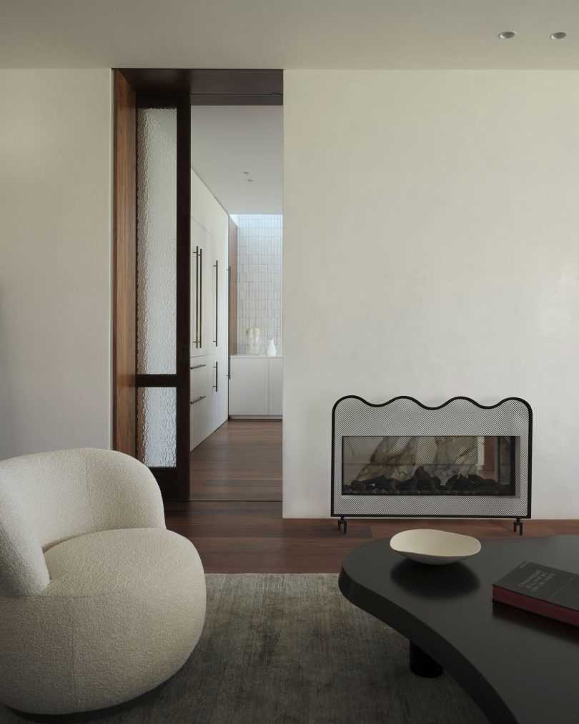 Madeleine Blanchfield Architects设计的极简住宅Dusk House