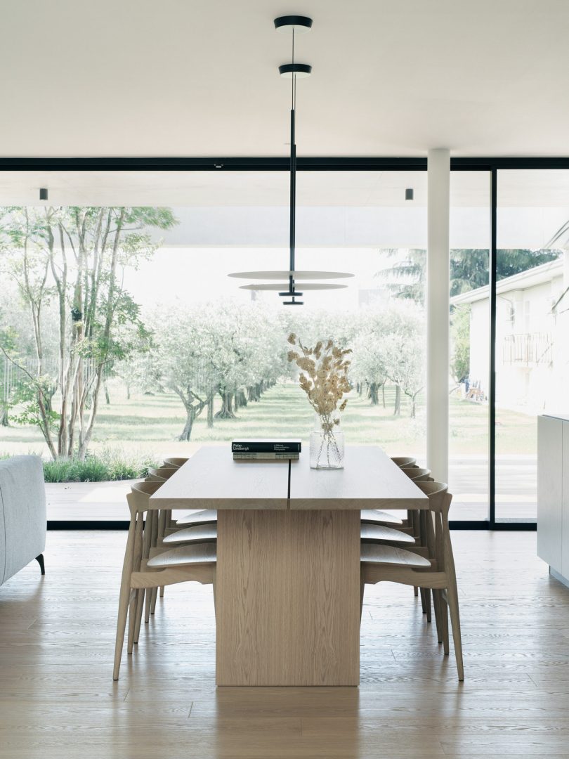 Didonè Comacchio Architects设计的极简主义住宅House FN