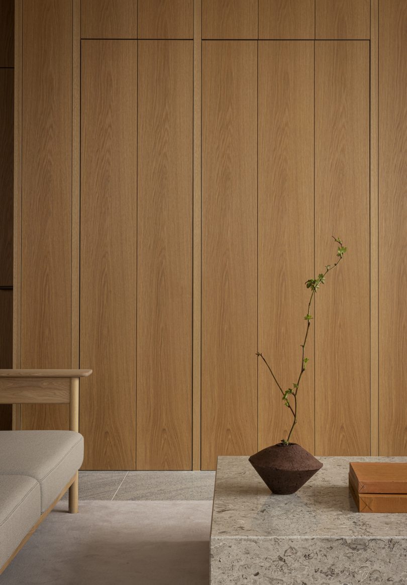 由Norm Architects设计的极简主义空间Nagano HQ