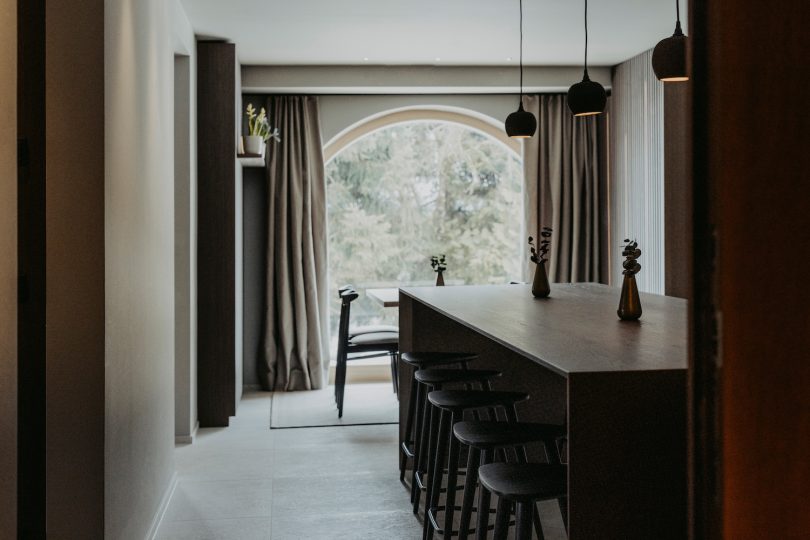 Felix Pöttinger Design设计的极简空间Restaurant Haus Jausern