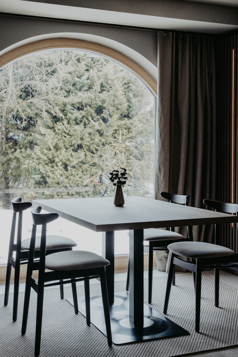 Felix Pöttinger Design设计的极简空间Restaurant Haus Jausern