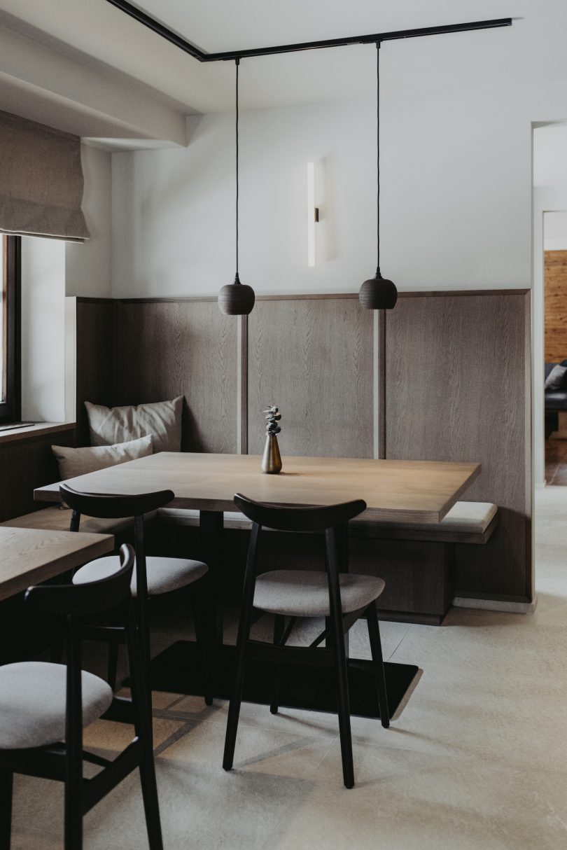Felix Pöttinger Design设计的极简空间Restaurant Haus Jausern