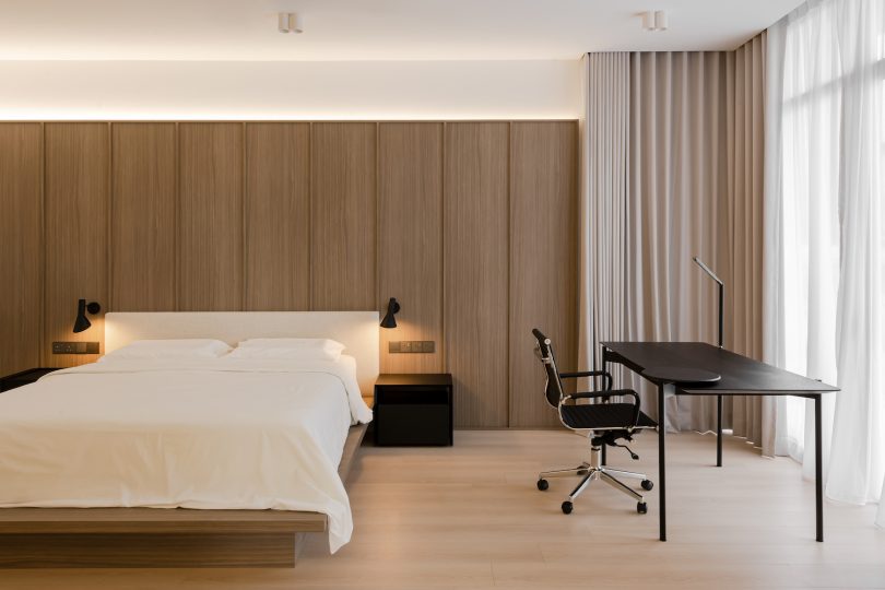 由DualSpace Studio设计的极简主义住宅T House