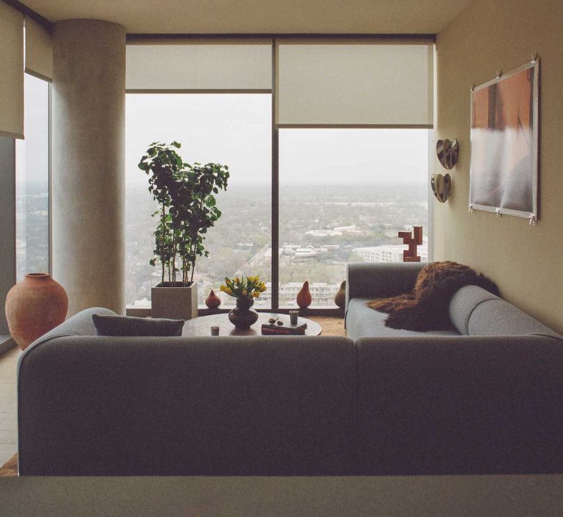 由Stelly Selway设计的极简公寓44 East Avenue