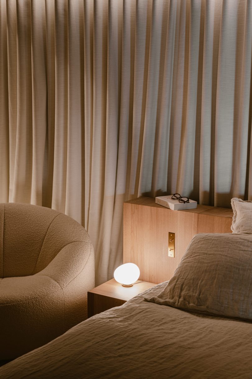 由Enzo Rosada设计的极简主义公寓Apartment S