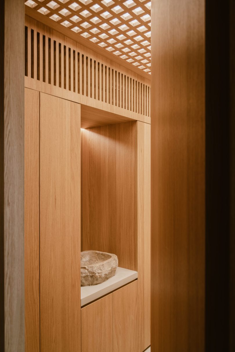 由Enzo Rosada设计的极简主义公寓Apartment S