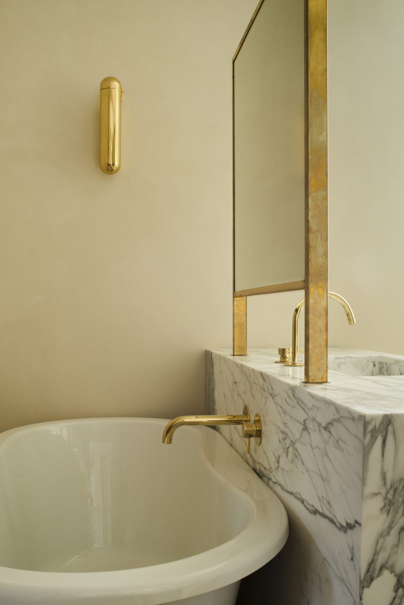 由Astet Studio设计的极简住宅CC House