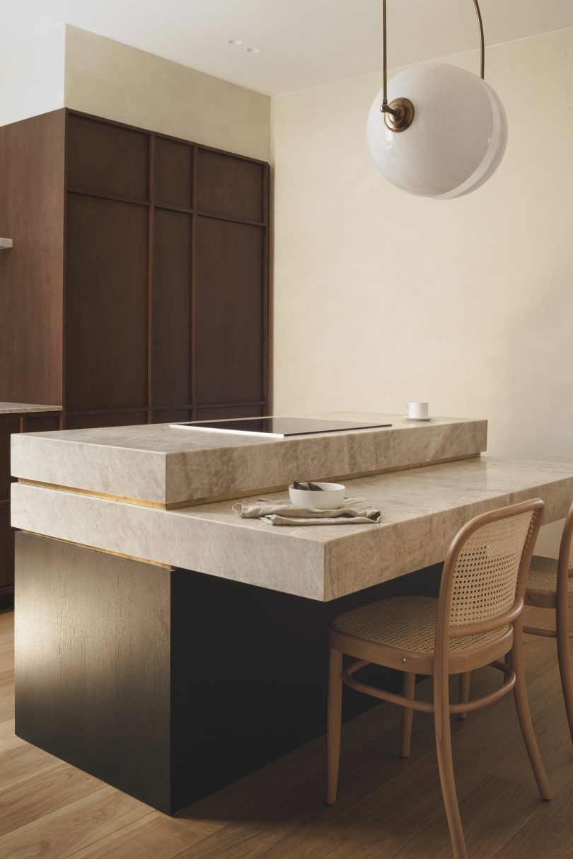 由Astet Studio设计的极简住宅CC House