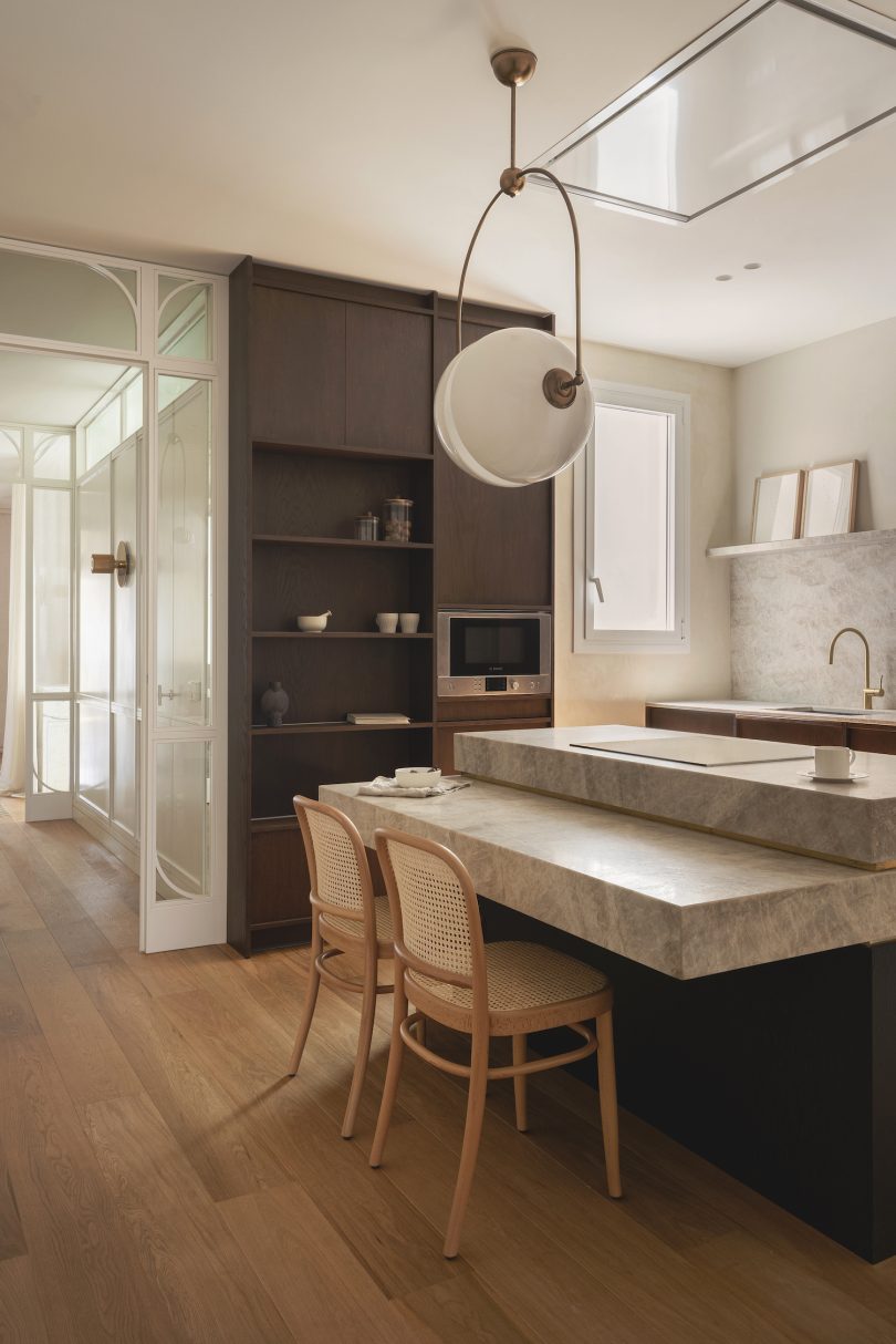 由Astet Studio设计的极简住宅CC House