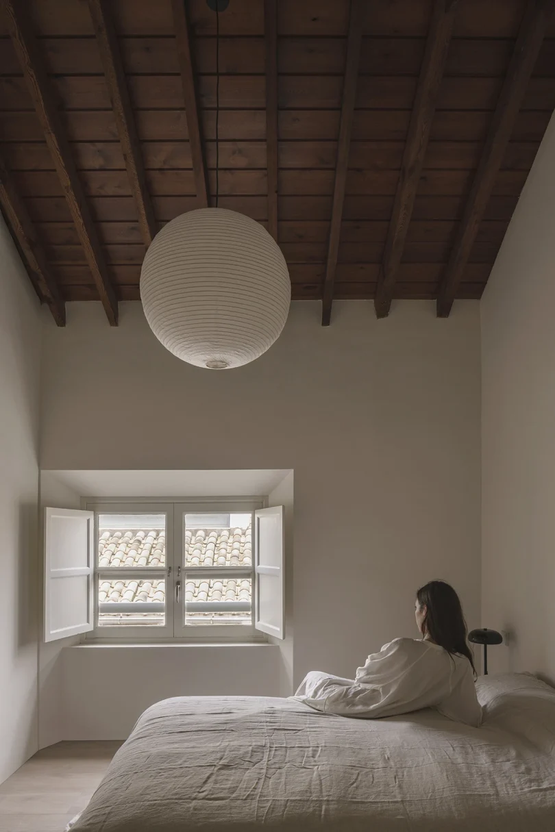 由Maximale设计的极简主义住宅CS13