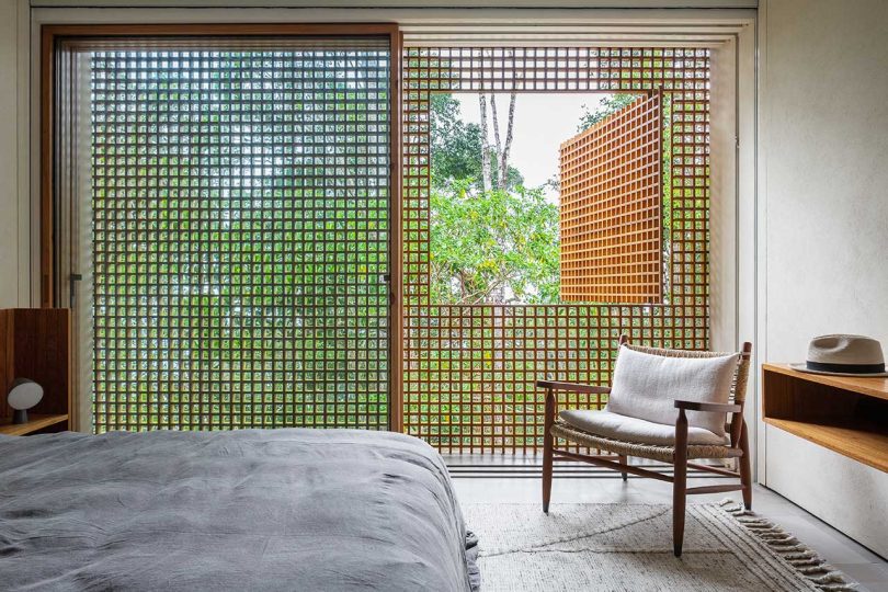 由Studio MK27设计的极简海滨别墅Casa Azul