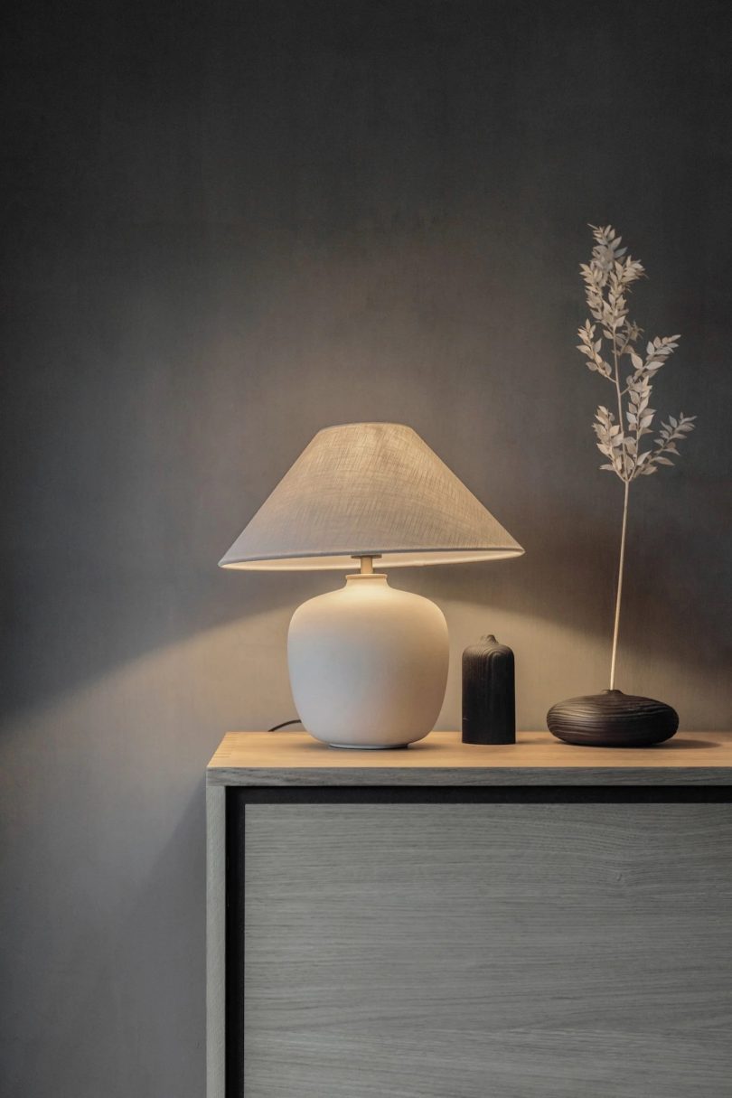 由Koto设计的极简主义住宅Falcon House