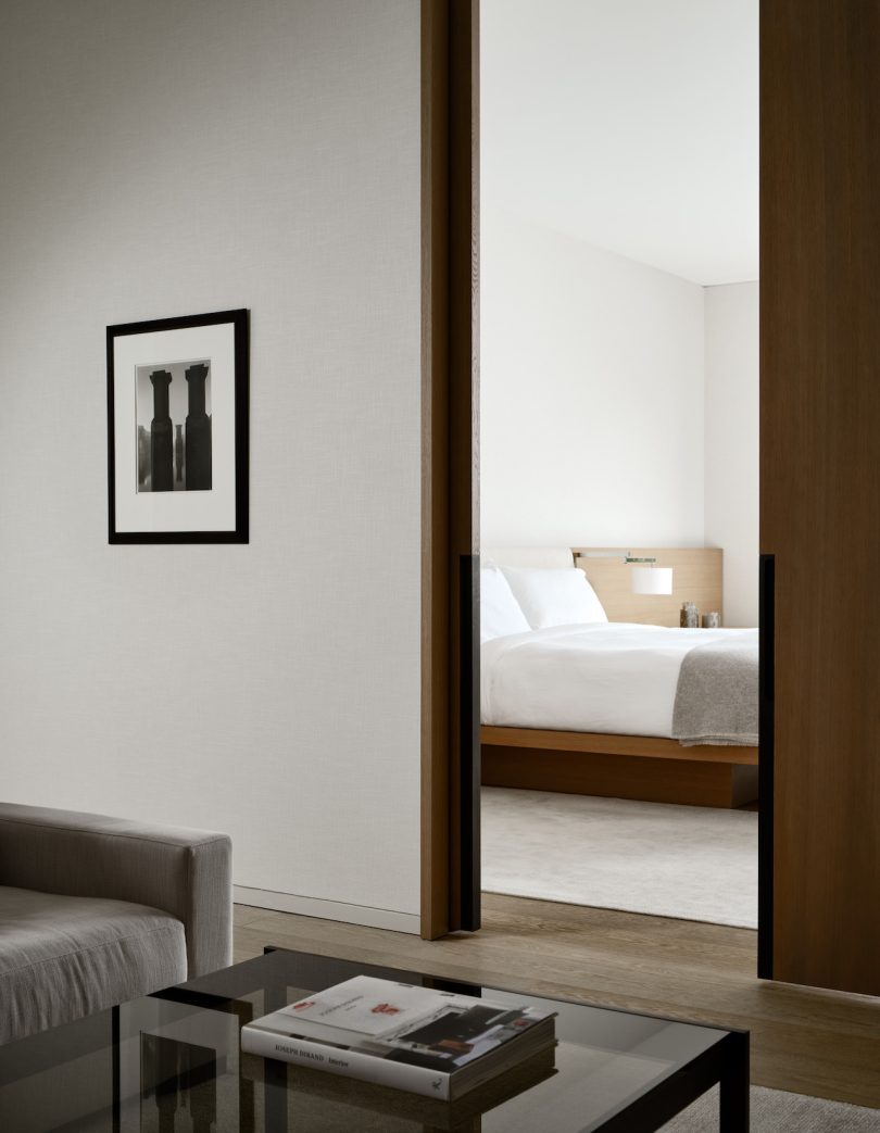 由Burdifilek设计的极简住宅Forest Hill Residence