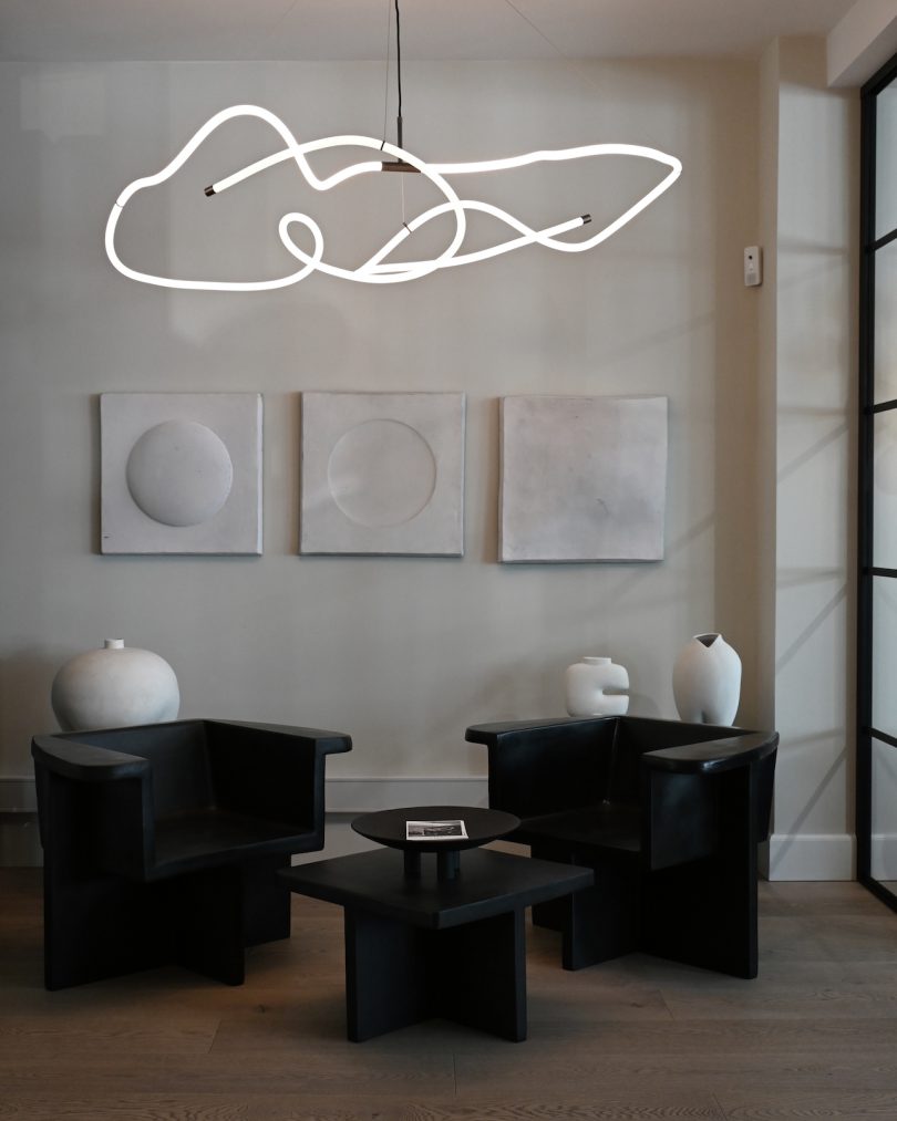 由101 Copenhagen设计的幽灵吊灯Ghost Chandelier