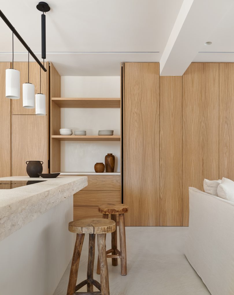 Angel Martin Studio设计的极简主义别墅Marina Gran