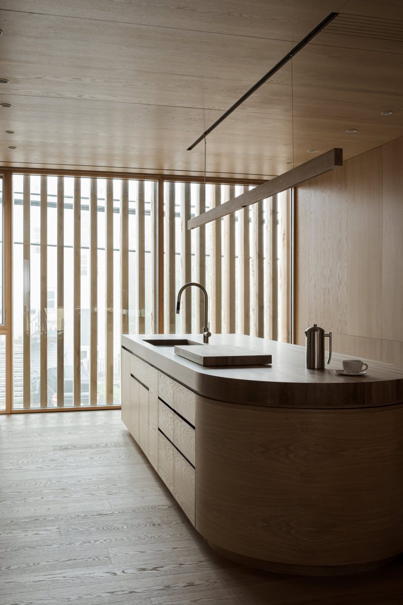 由Omar Ghandi Architects设计的简主义住宅OG Studio