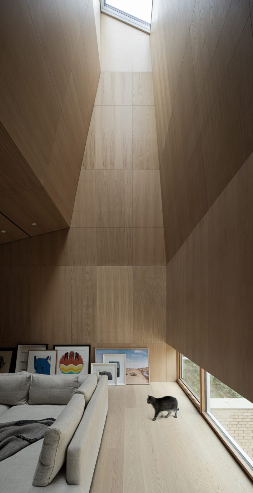 由Omar Ghandi Architects设计的简主义住宅OG Studio