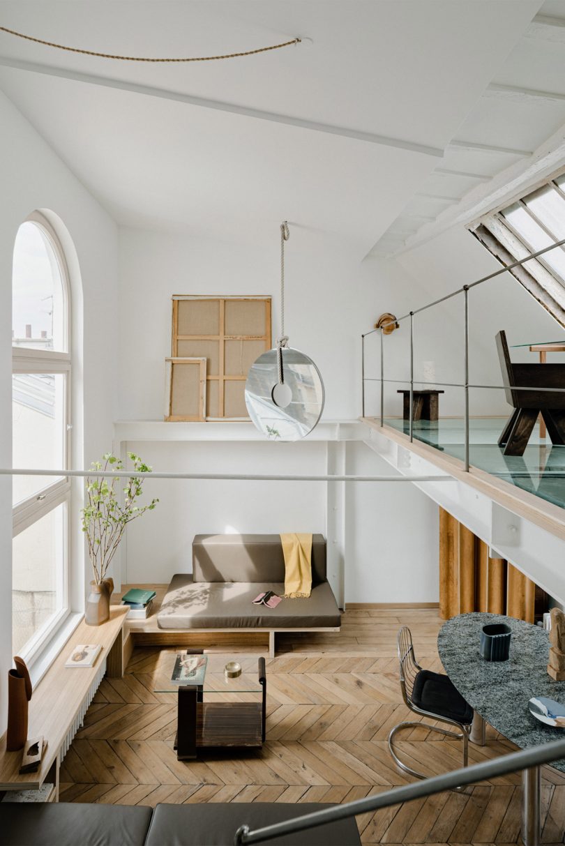 由Louis Denavaut设计的迷你复式住宅Saint-Roch