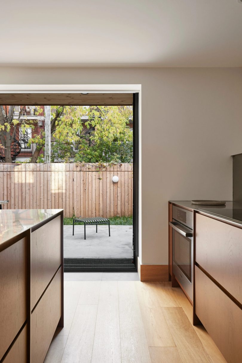 由Michael Godmer设计的极简住宅Lanaudière Residence