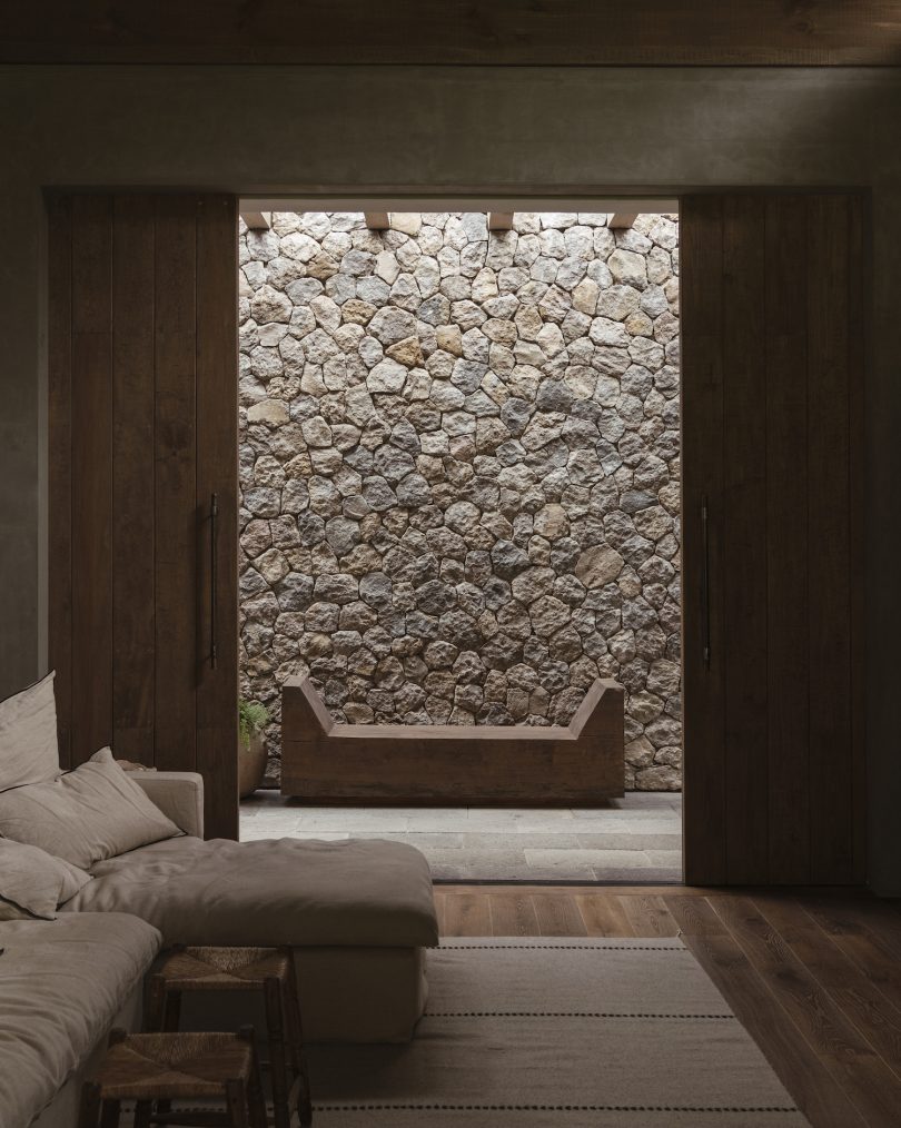 由Bernardo Chavez Peón设计的极简主义住宅Los Durmientes