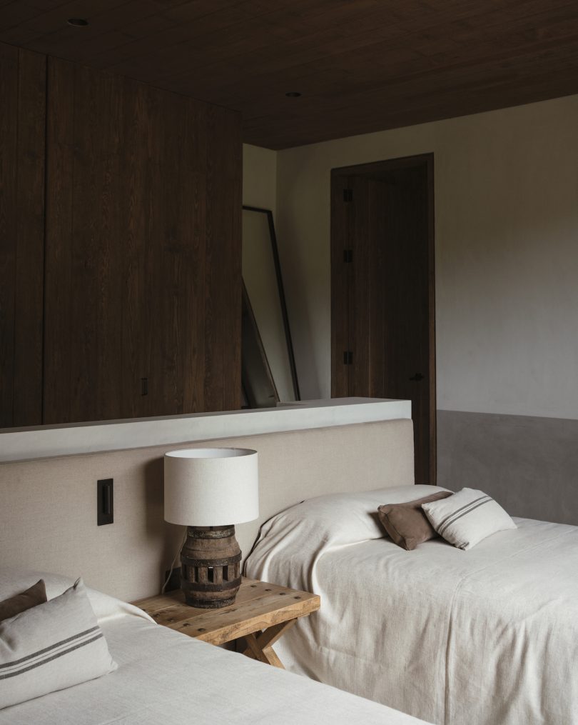 由Bernardo Chavez Peón设计的极简主义住宅Los Durmientes