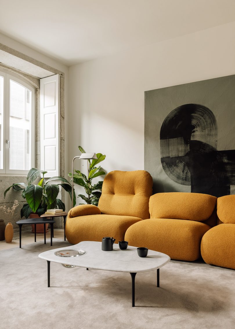 Herman Miller与Gabriel Tan合作设计Luva模块化沙发+Cyclade桌