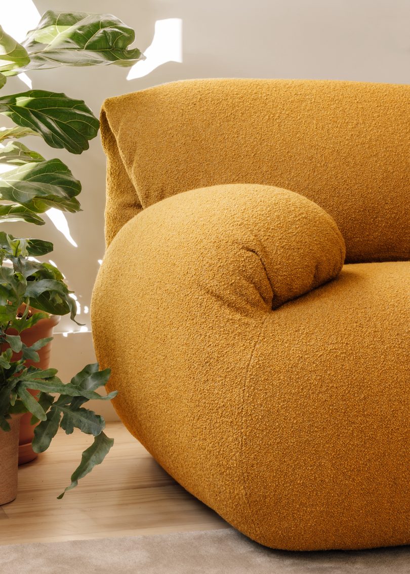 Herman Miller与Gabriel Tan合作设计Luva模块化沙发+Cyclade桌