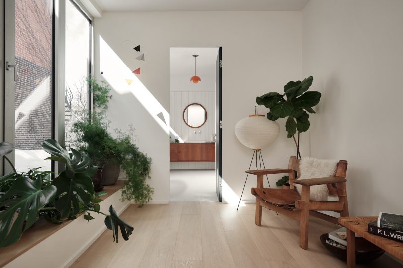 Alexandre Bernier Architecte设计的极简住宅Residence MaE