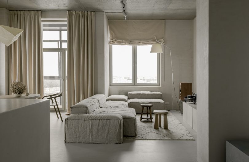 由Vlad Kudin设计的极简主义公寓Soft‘n’Rough