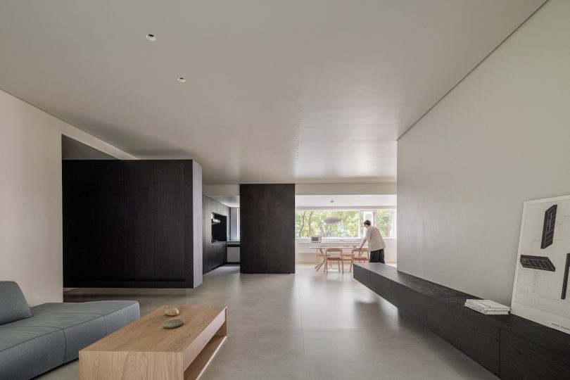 由PUJU设计的极简主义公寓Breath of the Wild