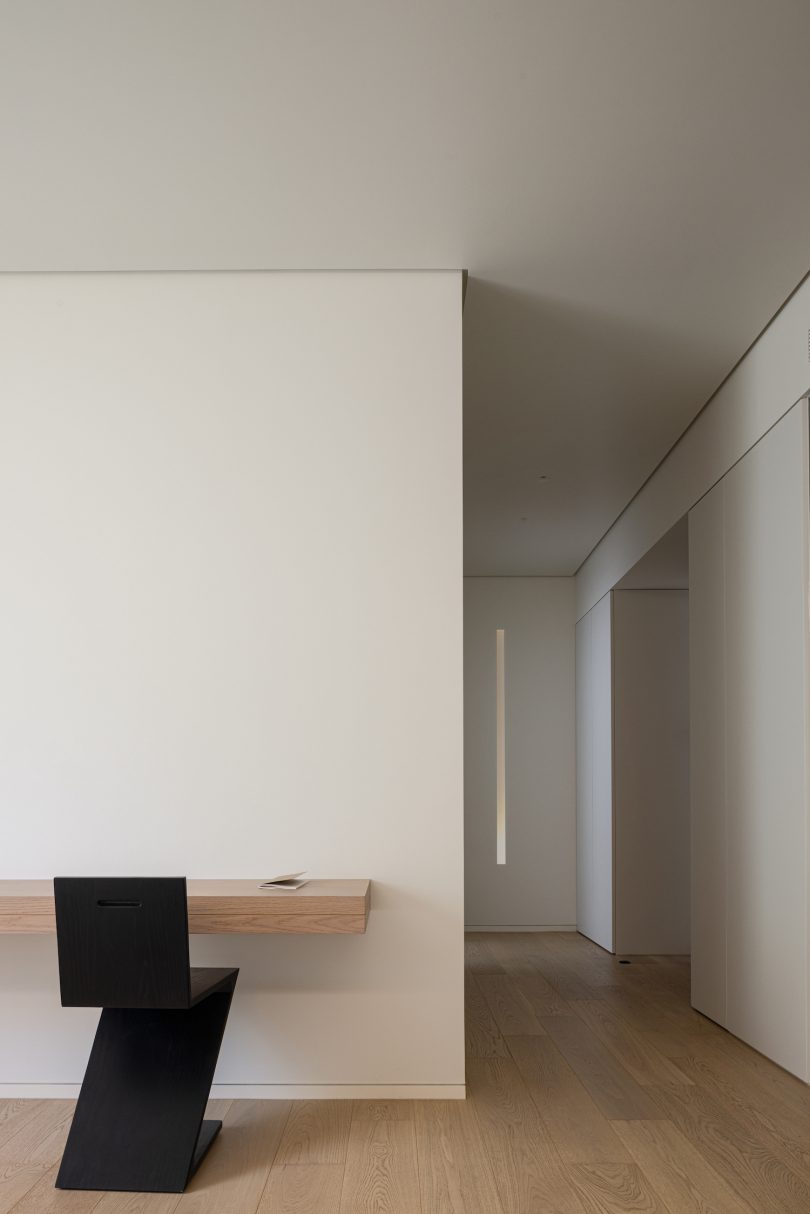 由PUJU设计的极简主义公寓Breath of the Wild