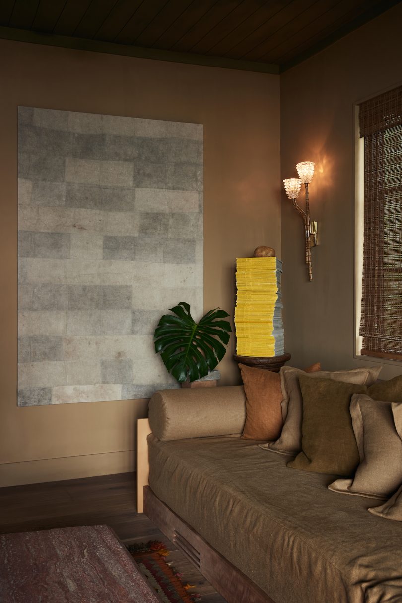 由Robert McKinley工作室设计的现代家居Captain Balfour