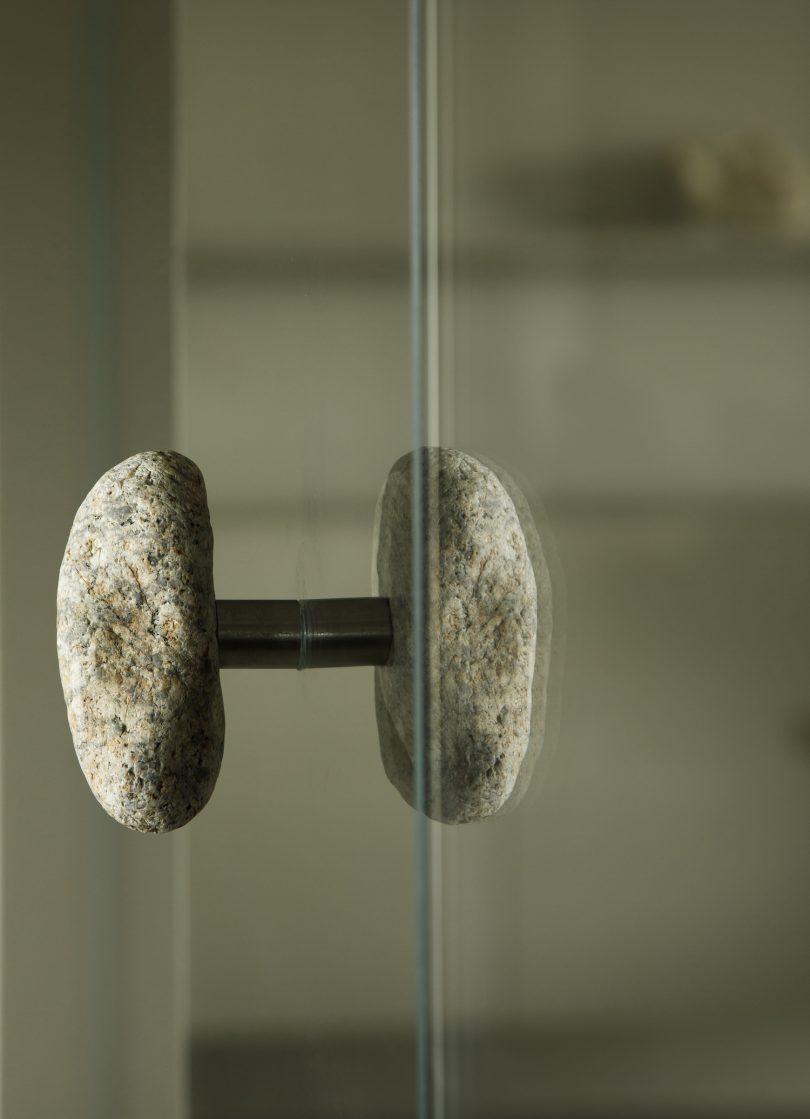 由ANG 3 STUDIO设计的极简办公空间Chip Trading Company